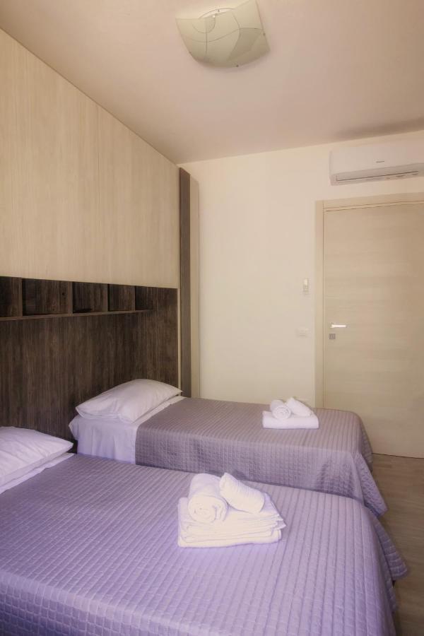 Dd House Family Holiday Apartment Cecina  Buitenkant foto