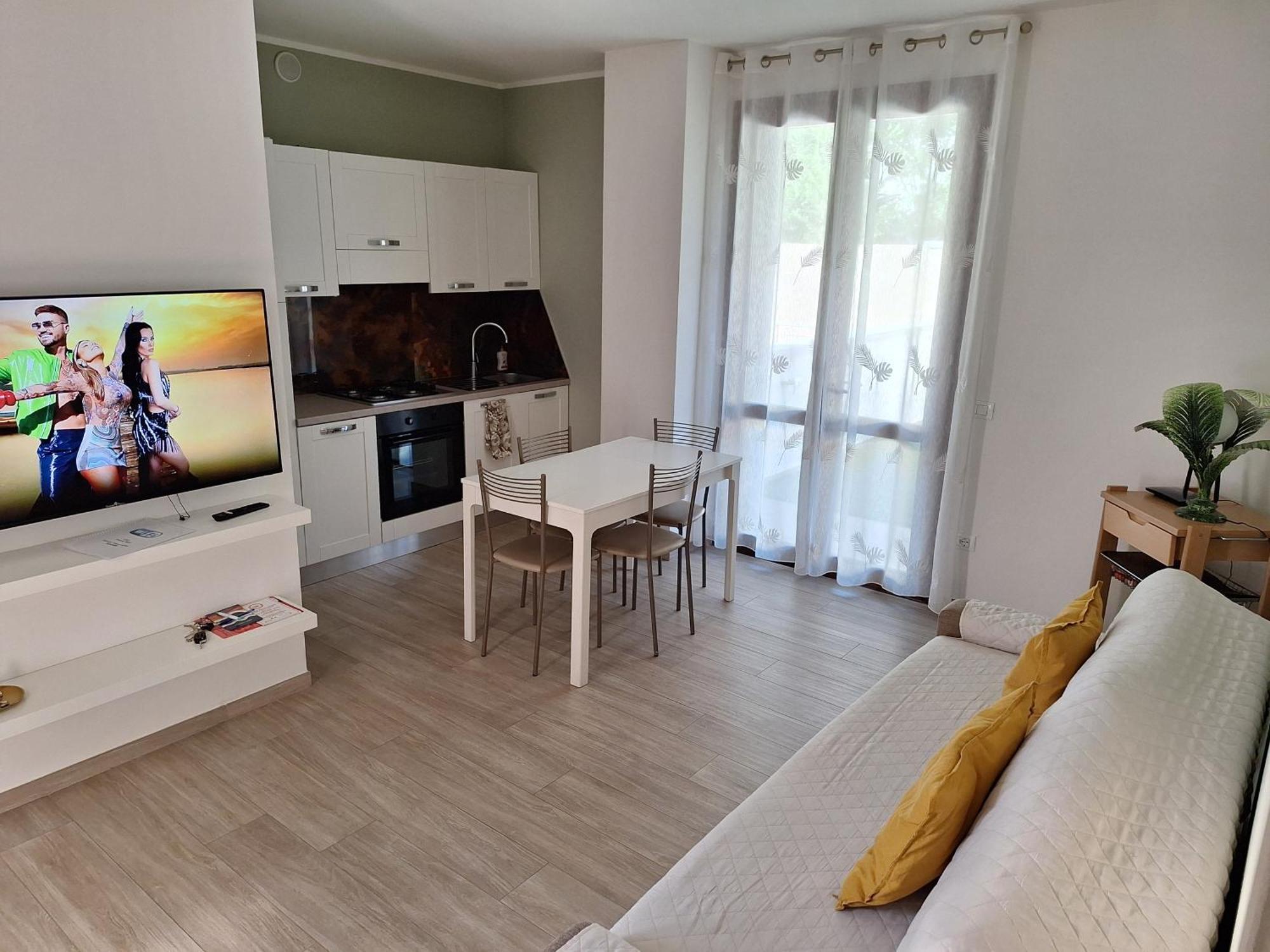 Dd House Family Holiday Apartment Cecina  Buitenkant foto